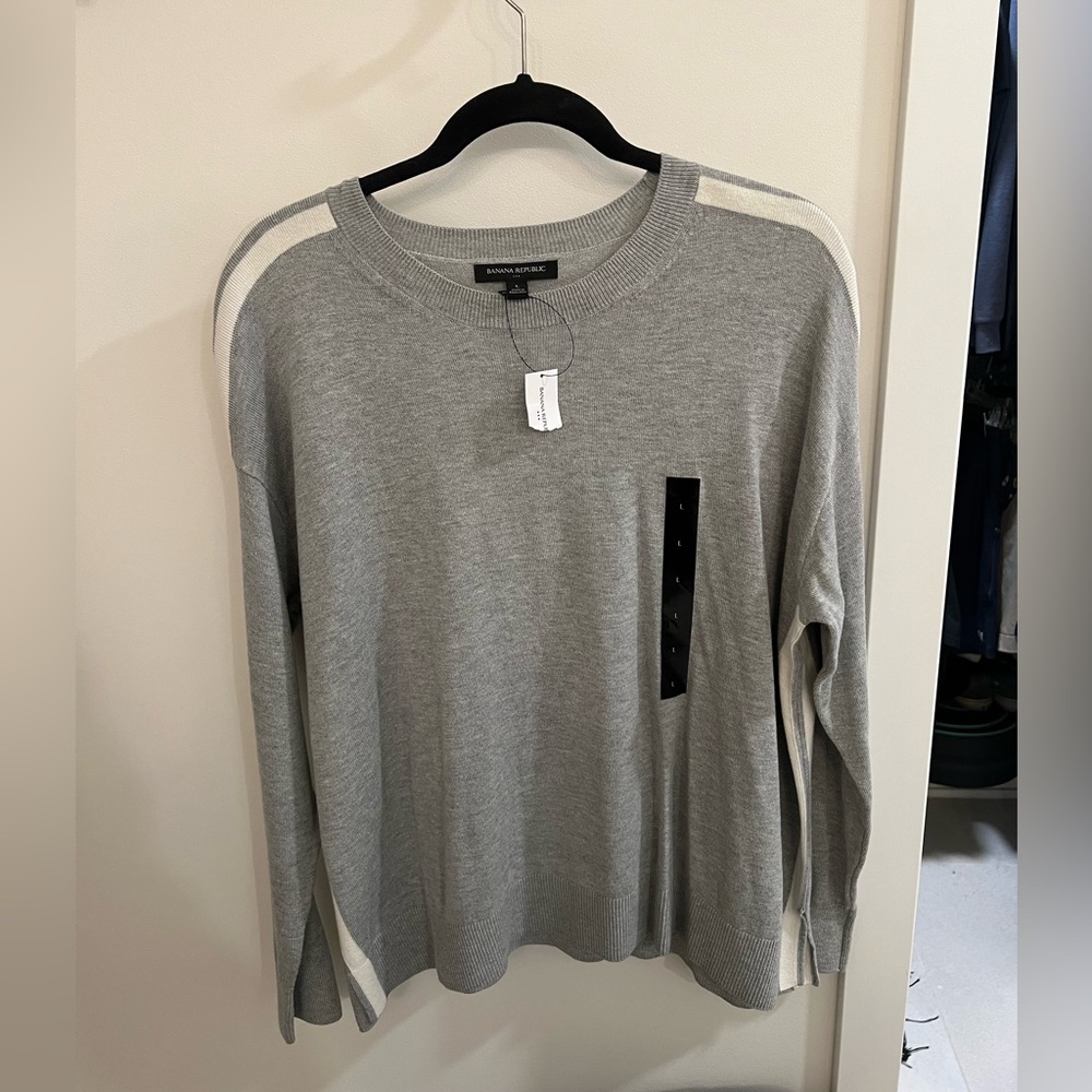 Banana Republic Factory side stripe crew neck sweater — NWT